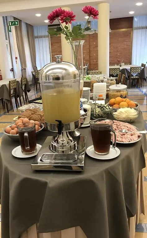 מונטה קטיני טרמה Hotel Butterfly 3*, מונטה קטיני טרמה