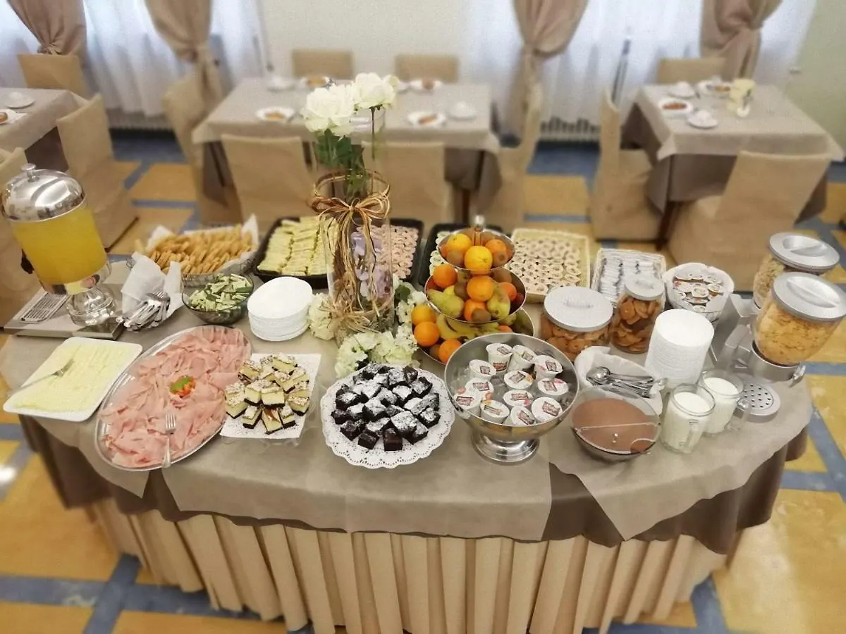 מונטה קטיני טרמה Hotel Butterfly