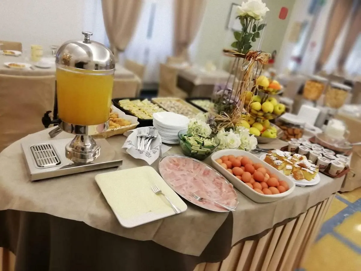 מונטה קטיני טרמה Hotel Butterfly